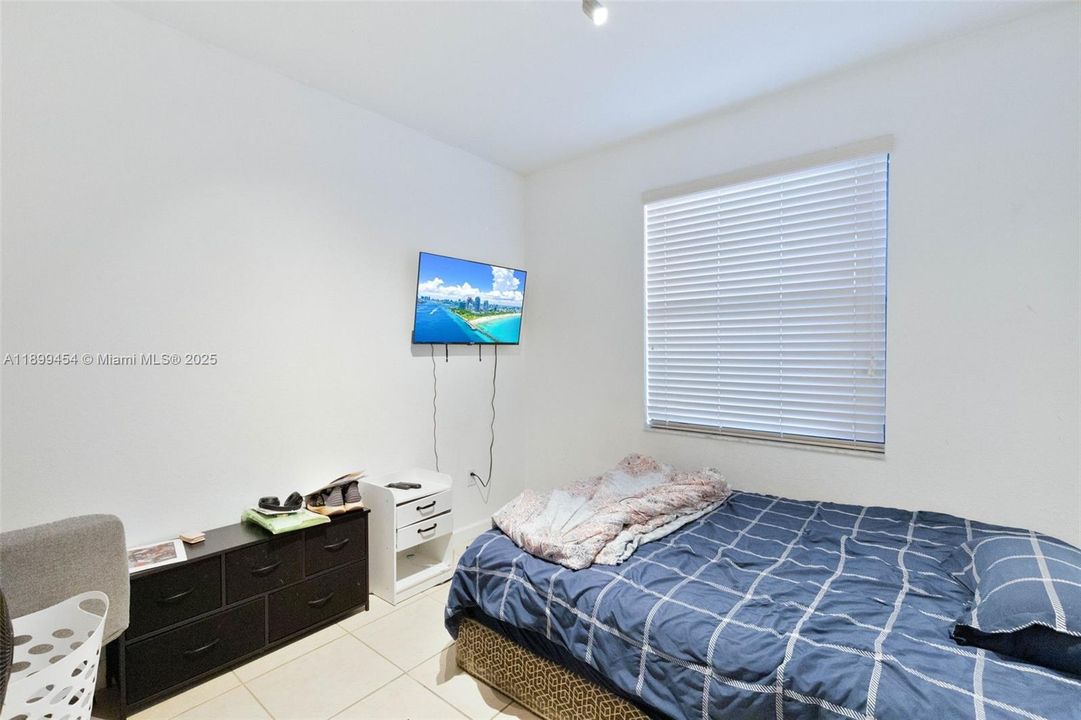 For Sale: $668,500 (4 beds, 3 baths, 1912 Square Feet)