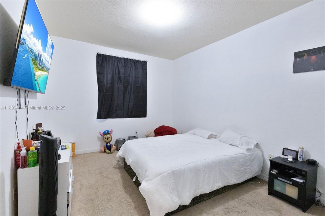 For Sale: $668,500 (4 beds, 3 baths, 1912 Square Feet)