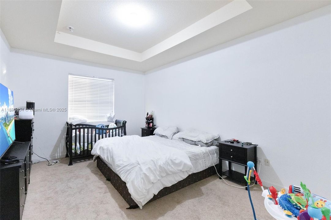 For Sale: $668,500 (4 beds, 3 baths, 1912 Square Feet)