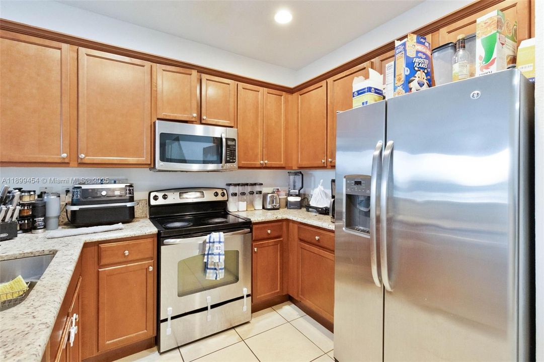 For Sale: $668,500 (4 beds, 3 baths, 1912 Square Feet)