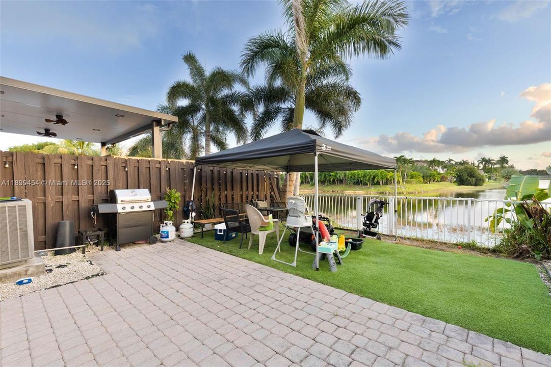 For Sale: $668,500 (4 beds, 3 baths, 1912 Square Feet)