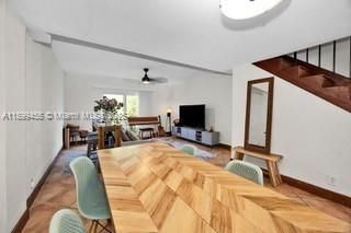 待售: $399,000 (3 贝兹, 2 浴室, 1040 平方英尺)