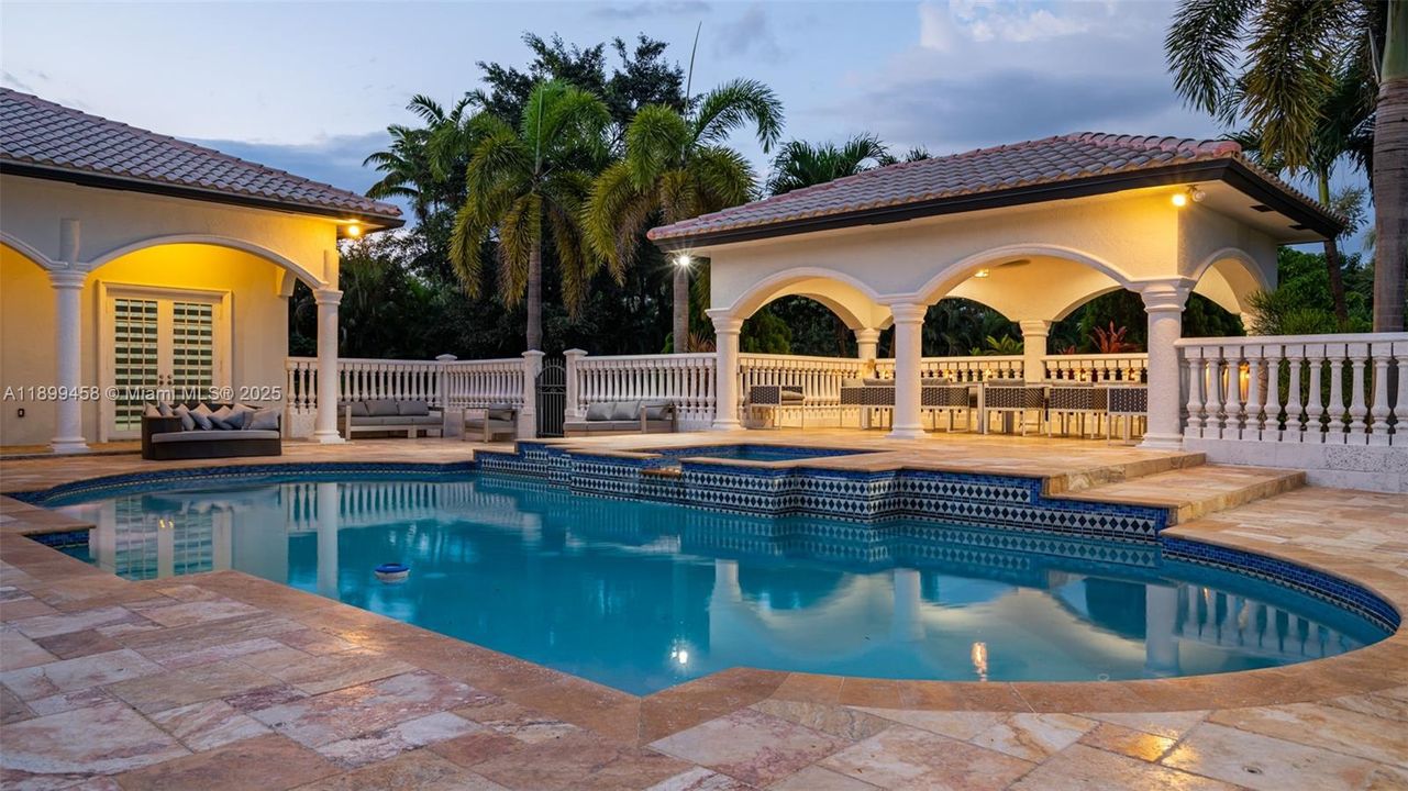 For Sale: $2,795,000 (9 beds, 7 baths, 5613 Square Feet)