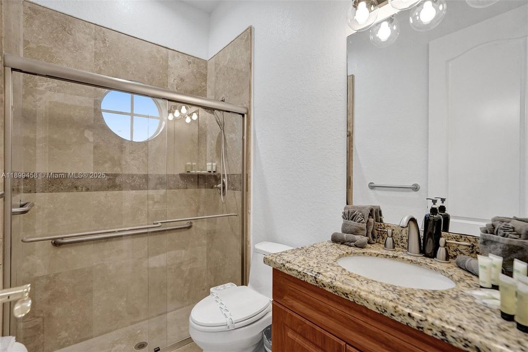 For Sale: $2,795,000 (9 beds, 7 baths, 5613 Square Feet)