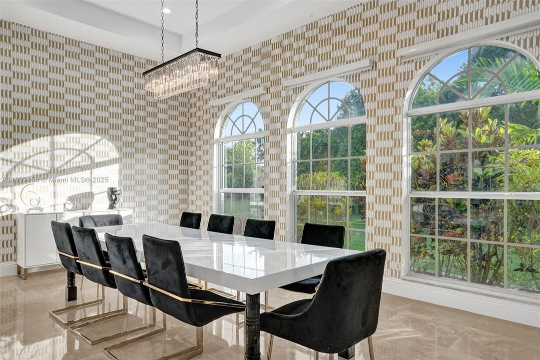 For Sale: $2,795,000 (9 beds, 7 baths, 5613 Square Feet)