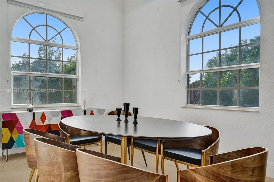 For Sale: $2,795,000 (9 beds, 7 baths, 5613 Square Feet)