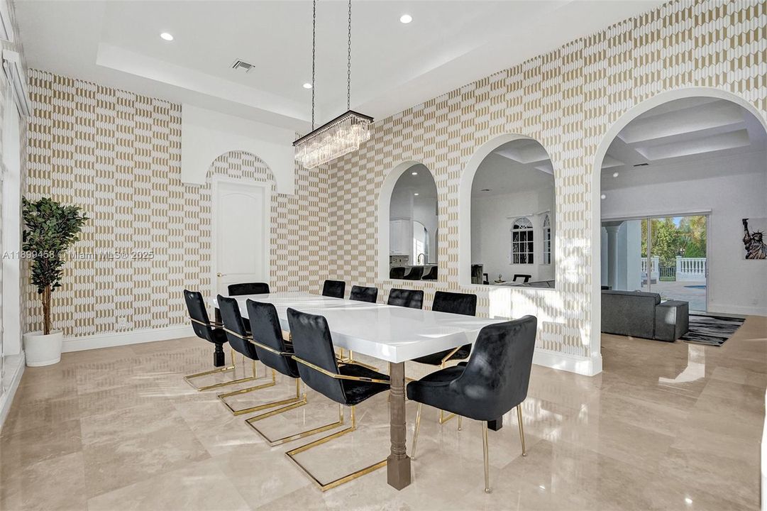 For Sale: $2,795,000 (9 beds, 7 baths, 5613 Square Feet)