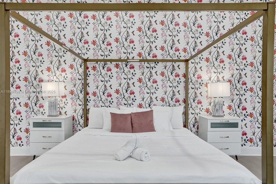 For Sale: $2,795,000 (9 beds, 7 baths, 5613 Square Feet)