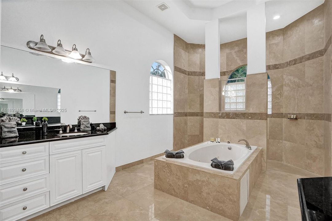 For Sale: $2,795,000 (9 beds, 7 baths, 5613 Square Feet)