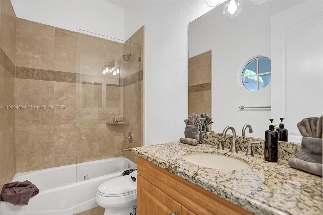 For Sale: $2,795,000 (9 beds, 7 baths, 5613 Square Feet)