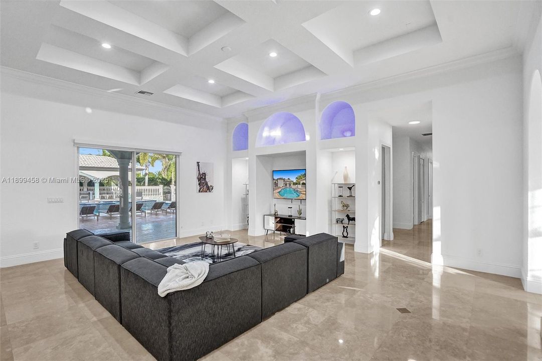 For Sale: $2,795,000 (9 beds, 7 baths, 5613 Square Feet)