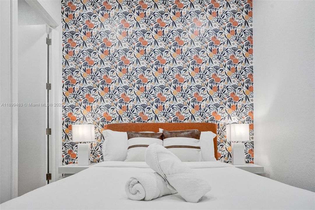 出租: $21,995 (9 贝兹, 7 浴室, 5613 平方英尺)