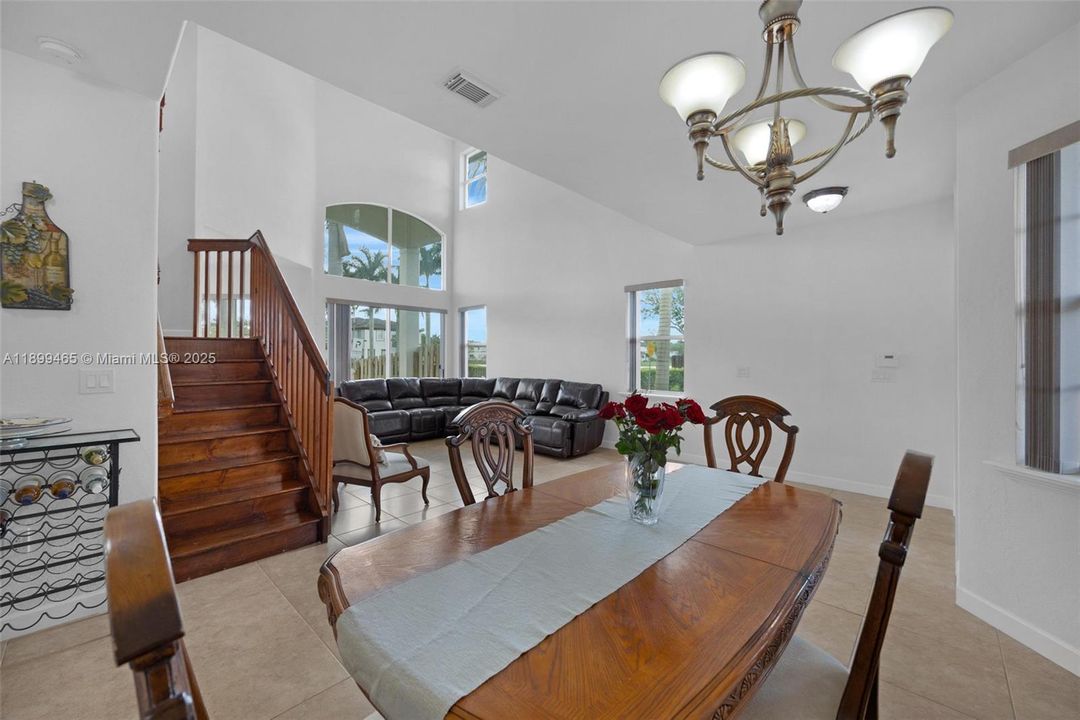 For Sale: $737,000 (3 beds, 2 baths, 2245 Square Feet)