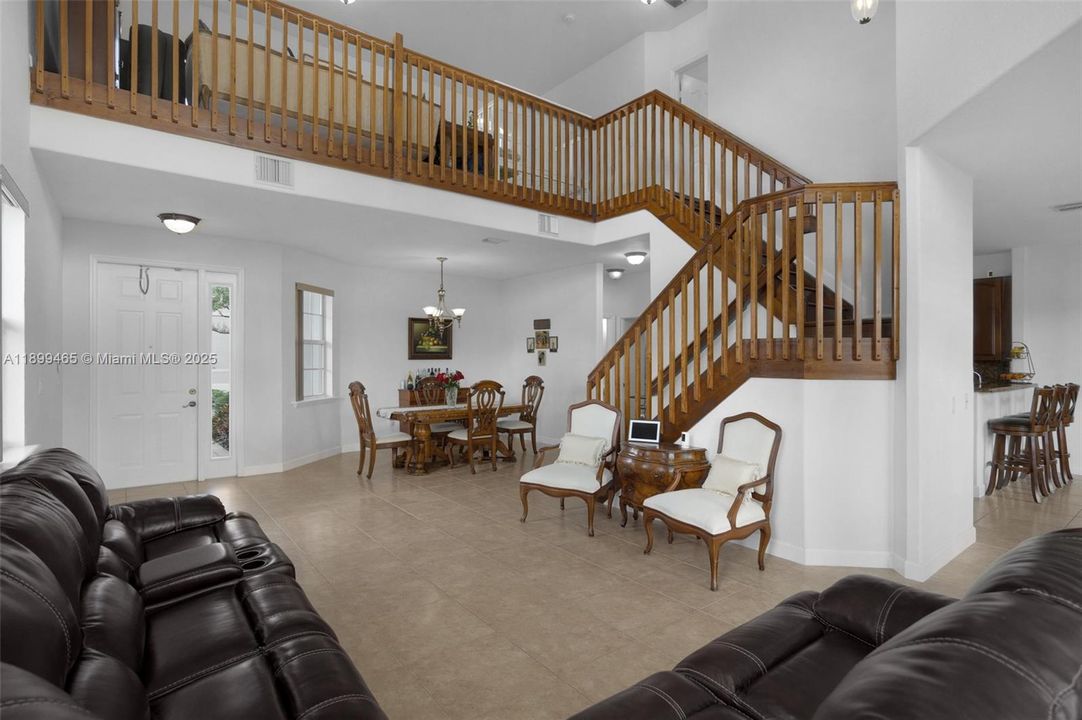 For Sale: $737,000 (3 beds, 2 baths, 2245 Square Feet)