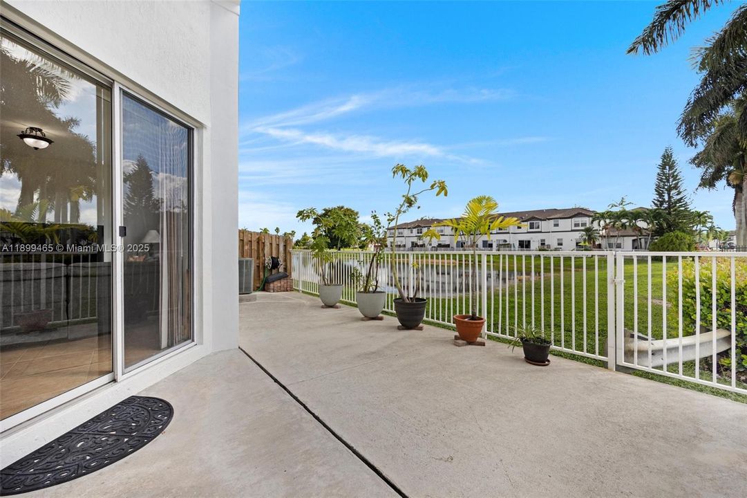 For Sale: $737,000 (3 beds, 2 baths, 2245 Square Feet)