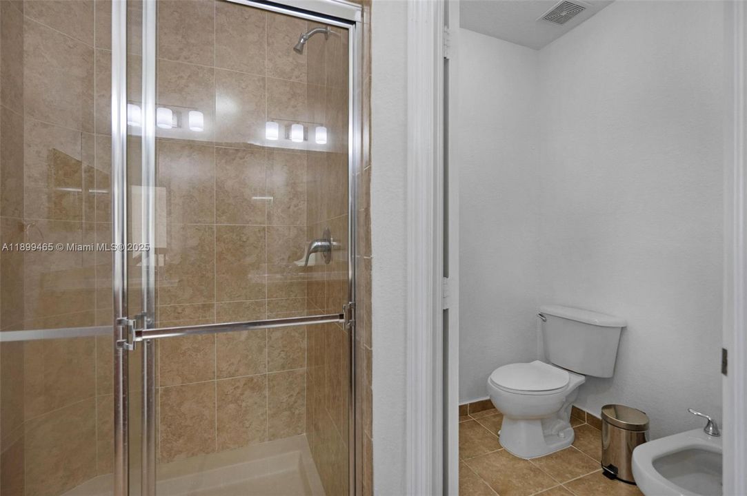 For Sale: $737,000 (3 beds, 2 baths, 2245 Square Feet)