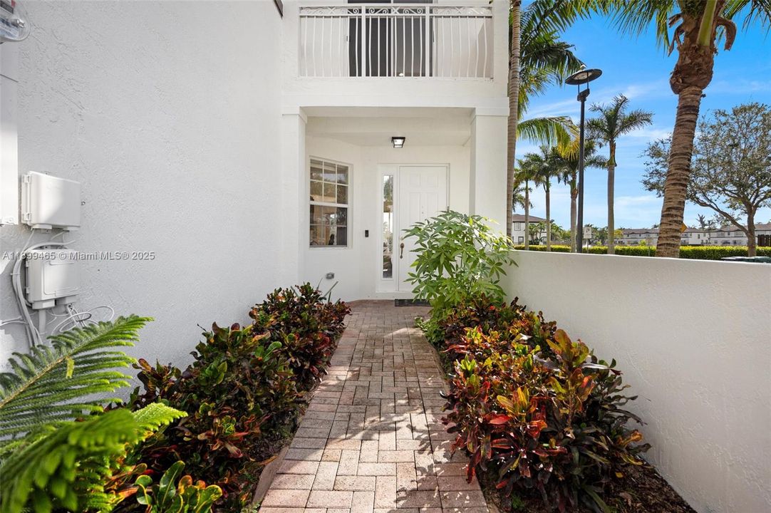 For Sale: $737,000 (3 beds, 2 baths, 2245 Square Feet)