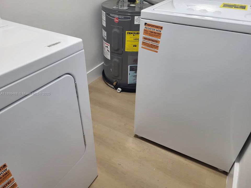 For Sale: $489,000 (3 beds, 2 baths, 1490 Square Feet)