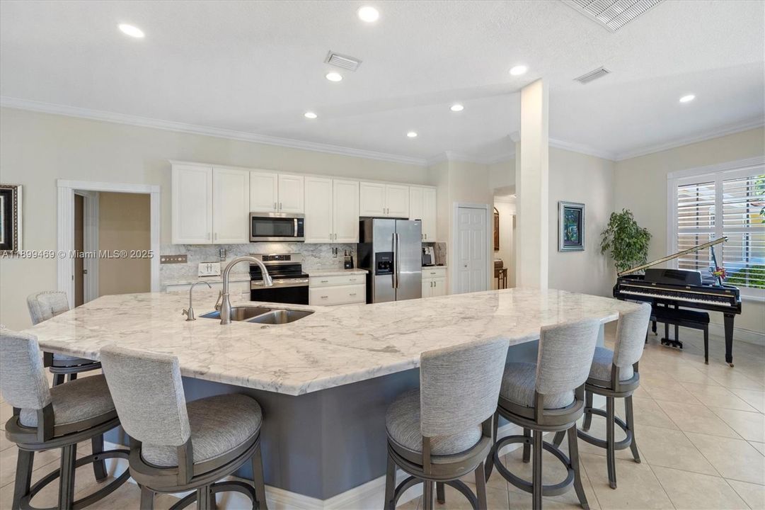 For Sale: $1,240,000 (4 beds, 3 baths, 3853 Square Feet)