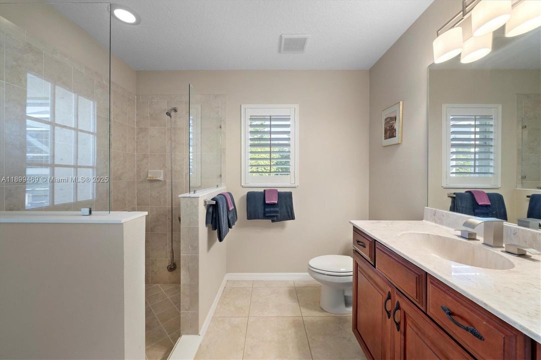 For Sale: $1,240,000 (4 beds, 3 baths, 3853 Square Feet)