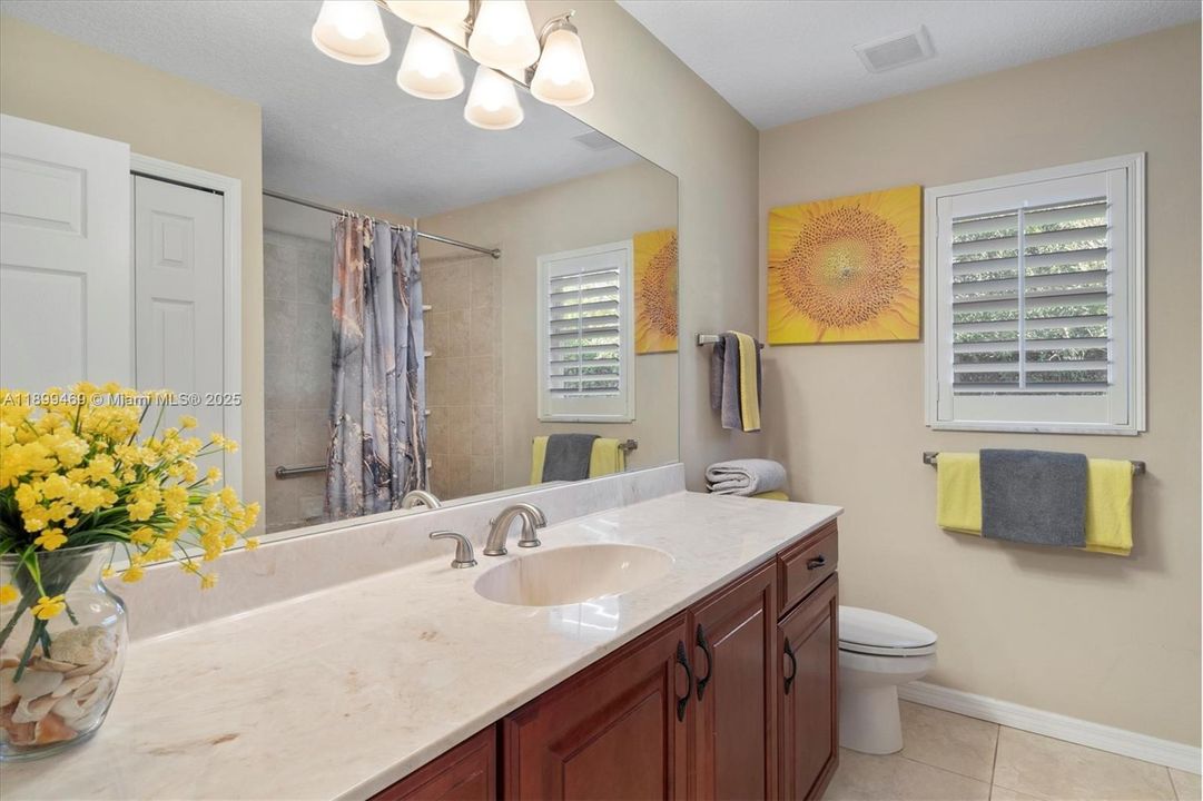 For Sale: $1,240,000 (4 beds, 3 baths, 3853 Square Feet)