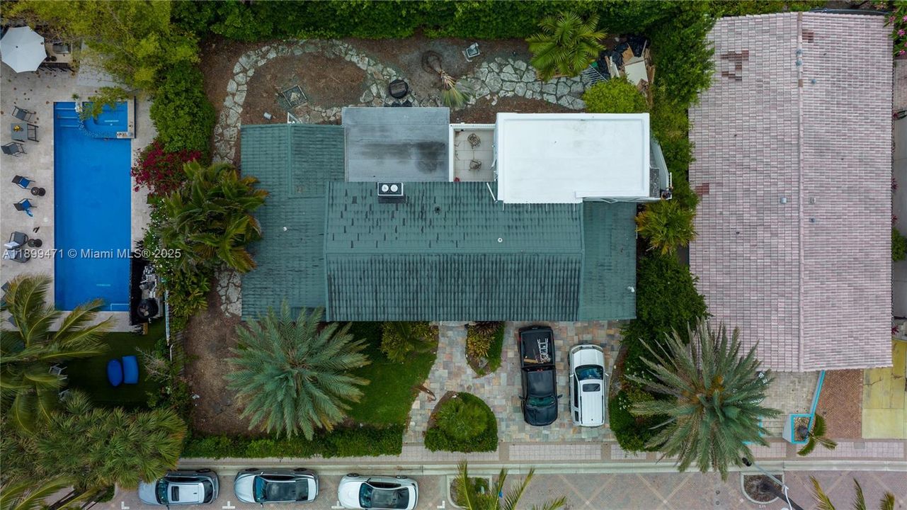 待售: $3,395,000 (6 贝兹, 4 浴室, 2814 平方英尺)