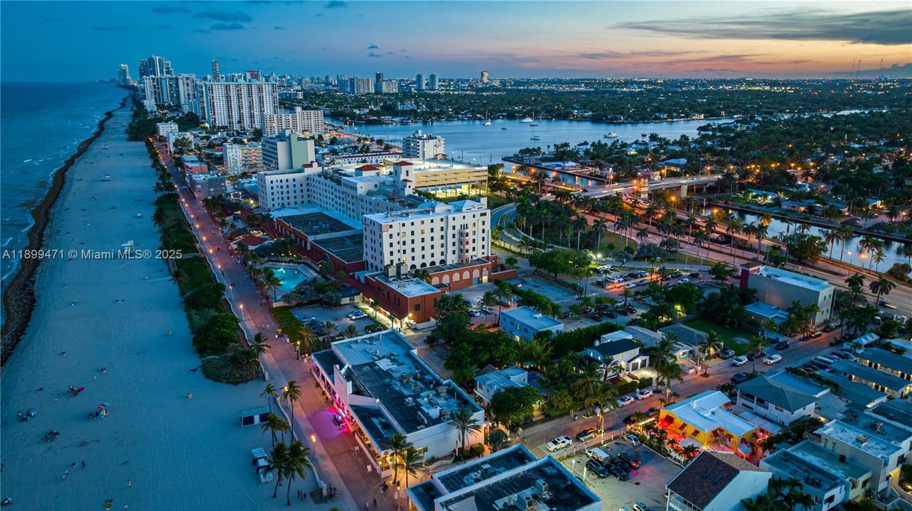 待售: $3,395,000 (6 贝兹, 4 浴室, 2814 平方英尺)