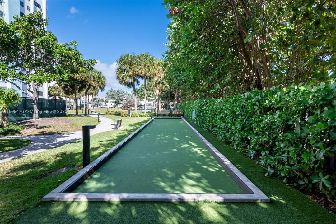 For Rent: $3,750 (2 beds, 2 baths, 1660 Square Feet)