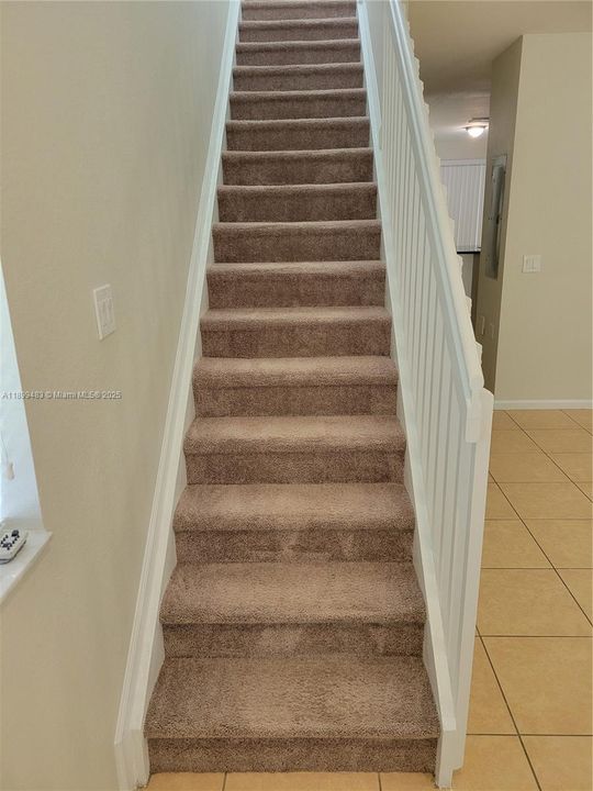 待售: $369,000 (3 贝兹, 2 浴室, 1423 平方英尺)