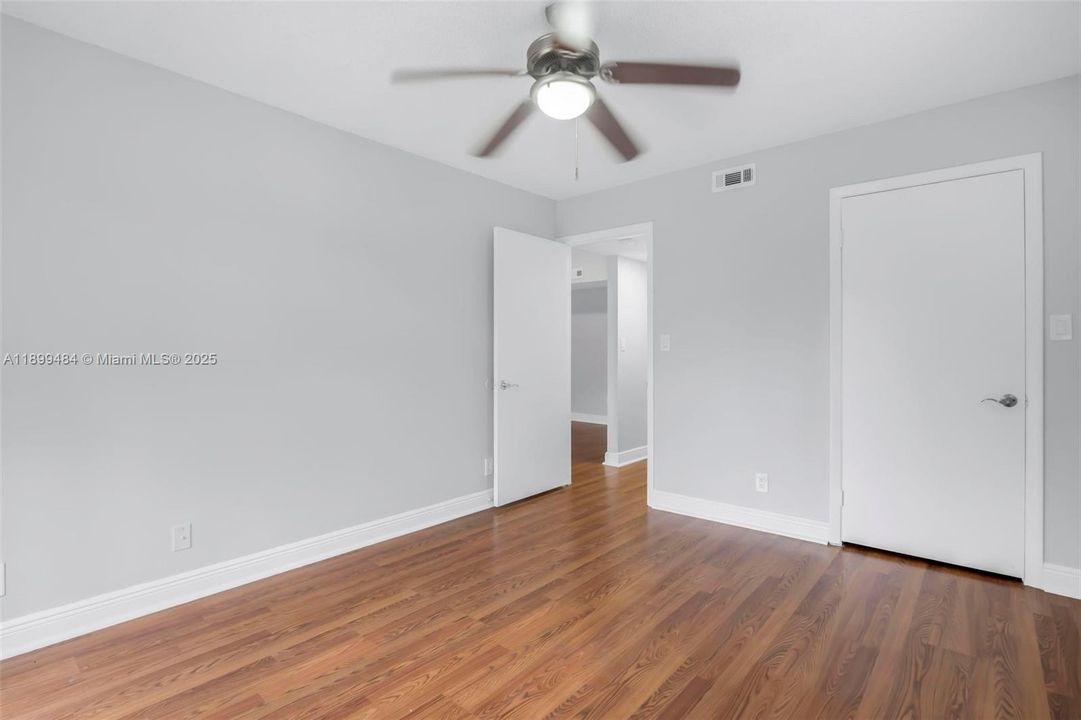 Recently Rented: $2,300 (2 beds, 2 baths, 1030 Square Feet)