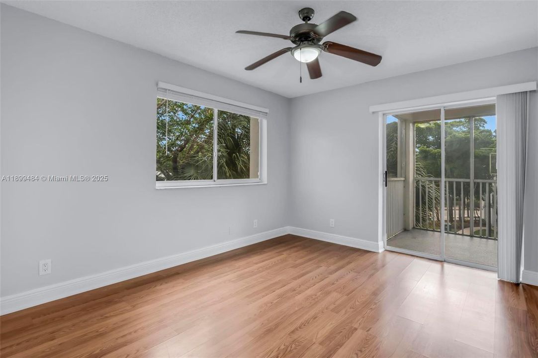 Recently Rented: $2,300 (2 beds, 2 baths, 1030 Square Feet)