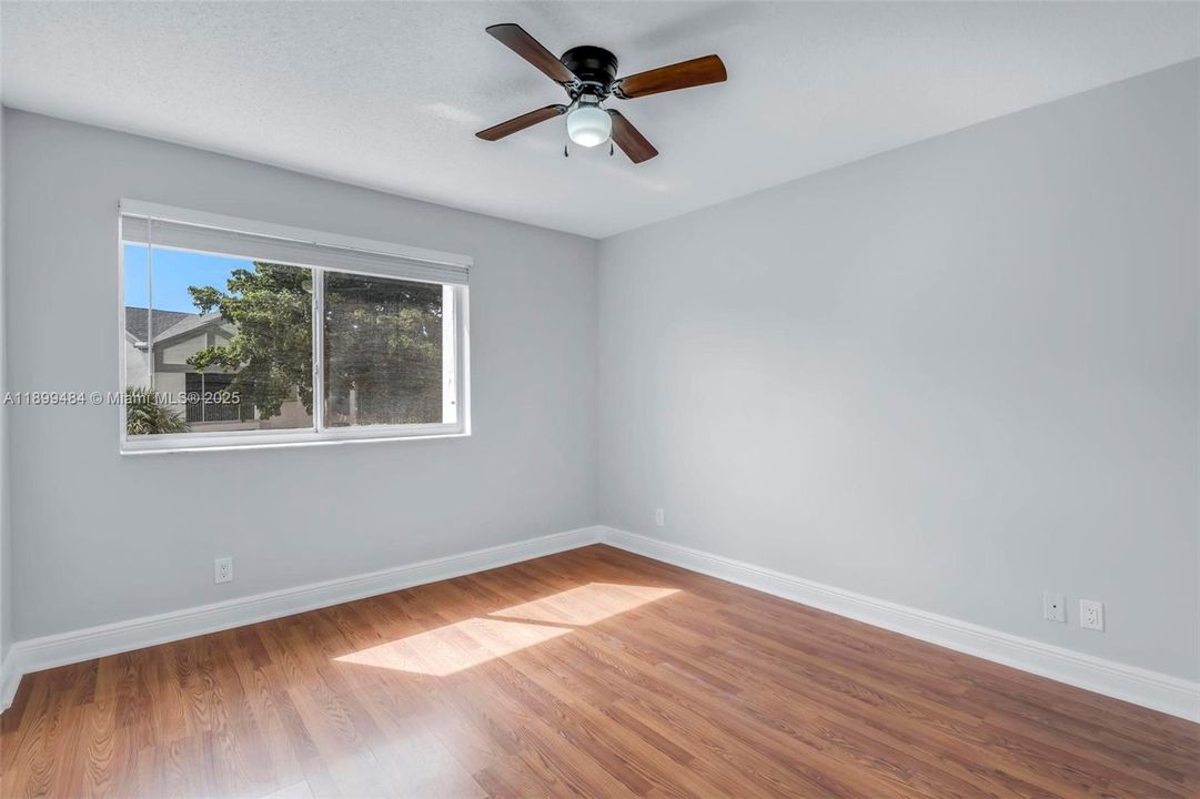 Recently Rented: $2,300 (2 beds, 2 baths, 1030 Square Feet)