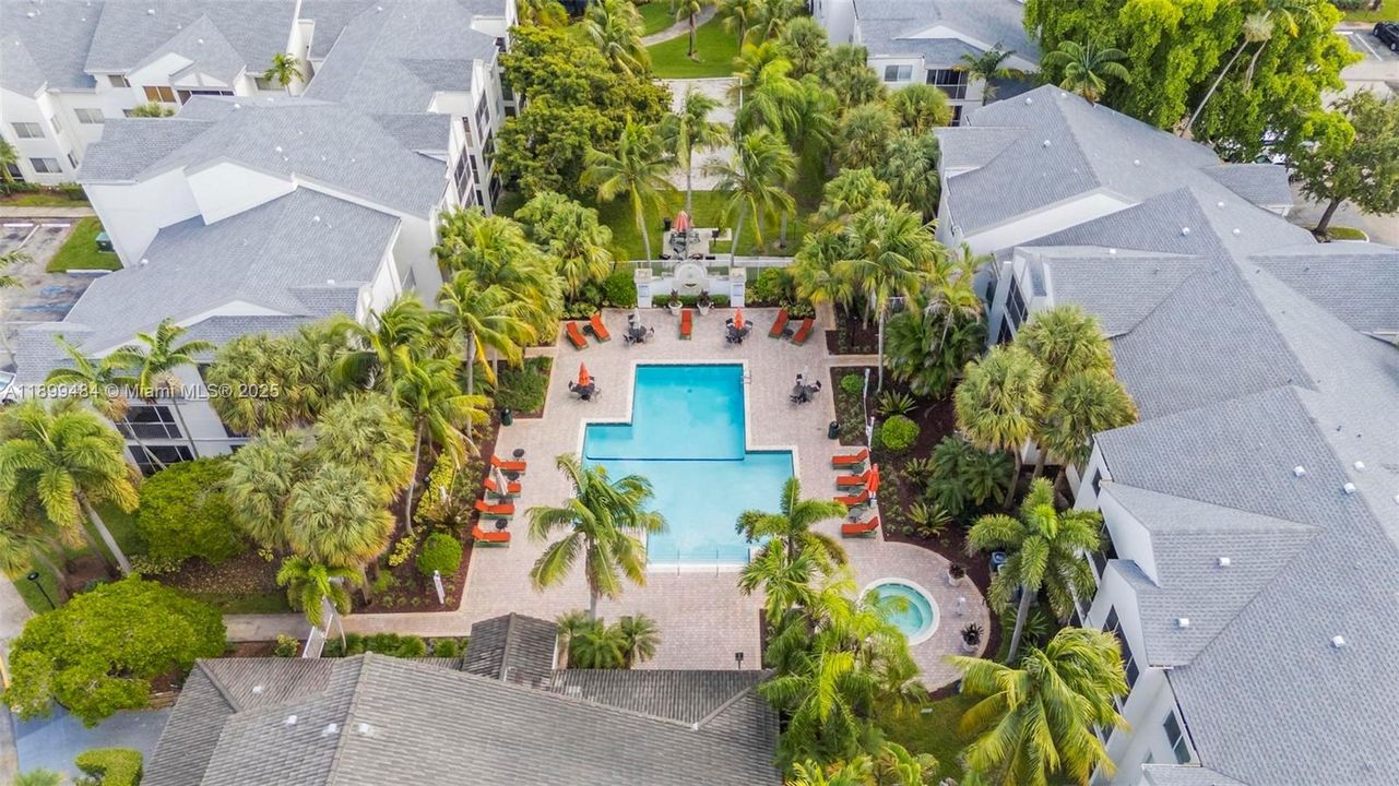 Recently Rented: $2,300 (2 beds, 2 baths, 1030 Square Feet)