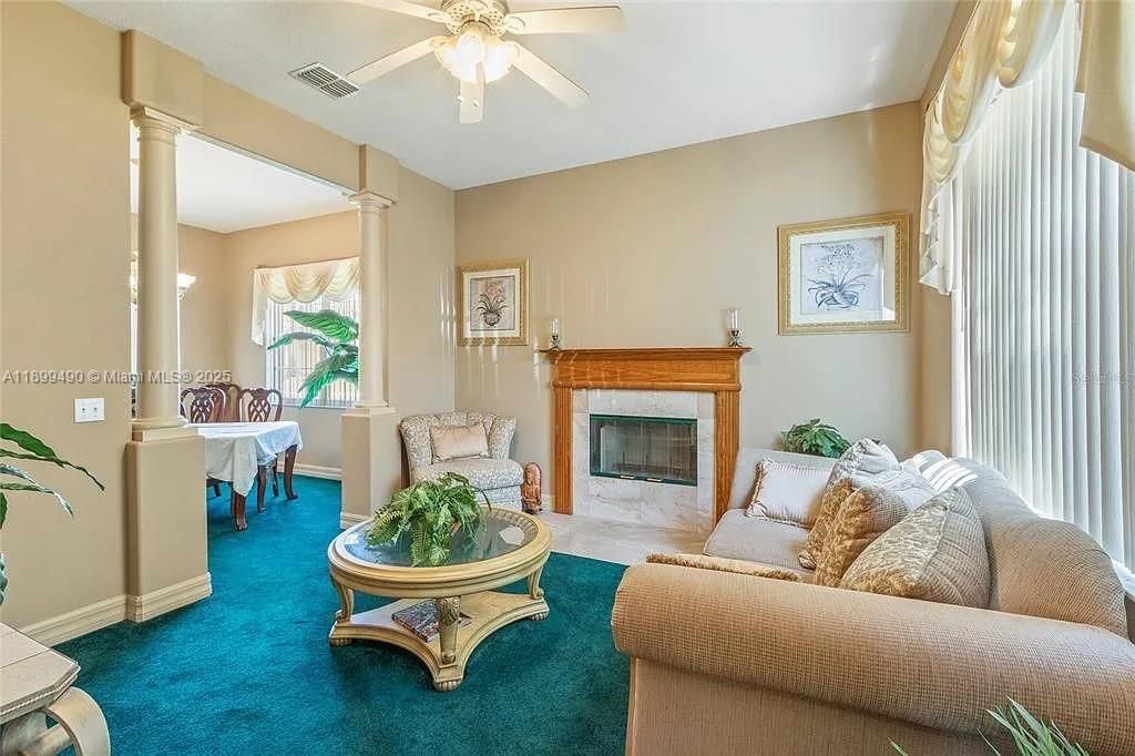 Recently Rented: $3,000 (5 beds, 5 baths, 3148 Square Feet)