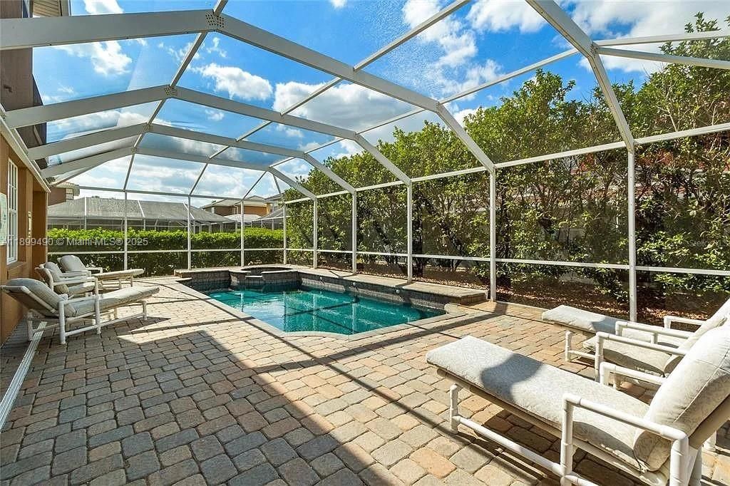 Recently Rented: $3,000 (5 beds, 5 baths, 3148 Square Feet)