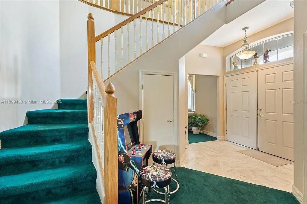 Recently Rented: $3,000 (5 beds, 5 baths, 3148 Square Feet)