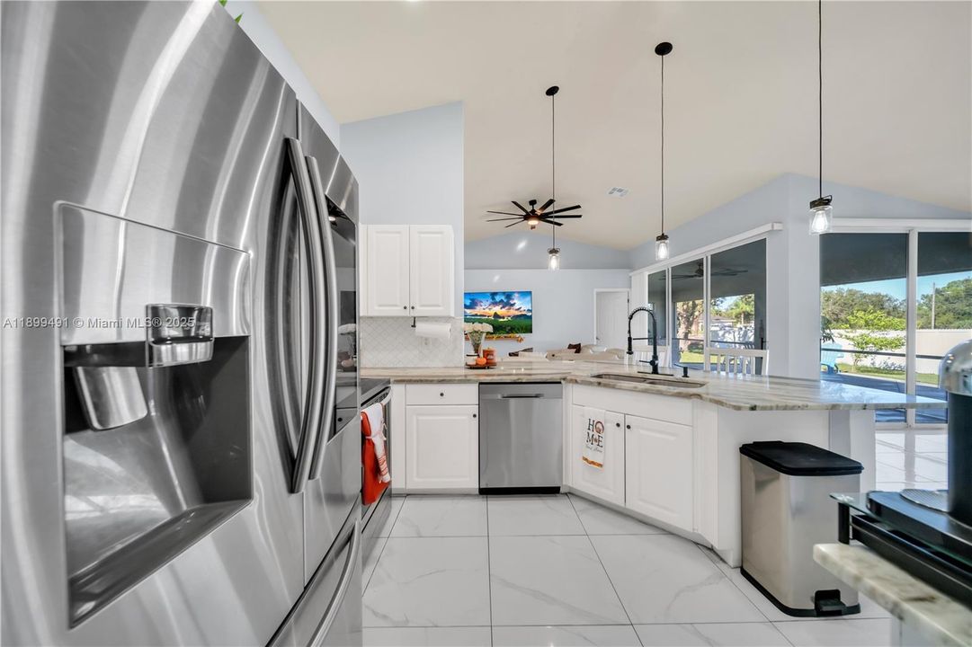 Recently Sold: $309,500 (3 beds, 2 baths, 1646 Square Feet)