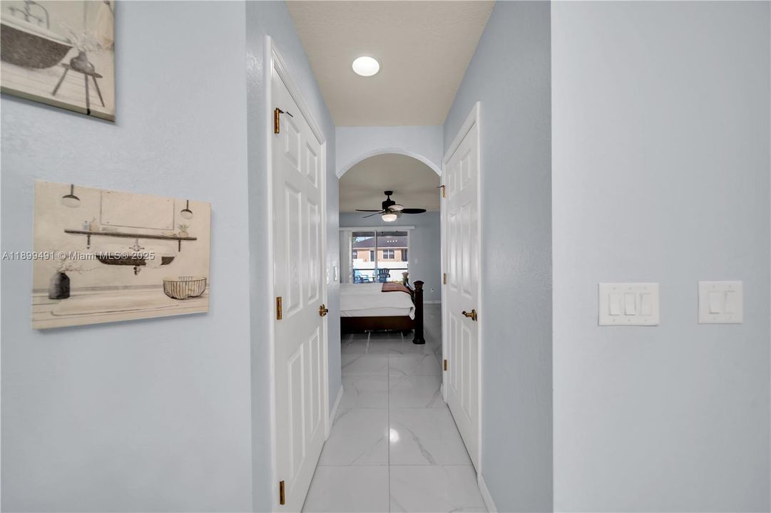 Recently Sold: $309,500 (3 beds, 2 baths, 1646 Square Feet)