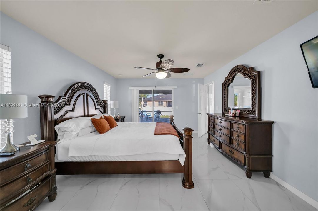 Recently Sold: $309,500 (3 beds, 2 baths, 1646 Square Feet)