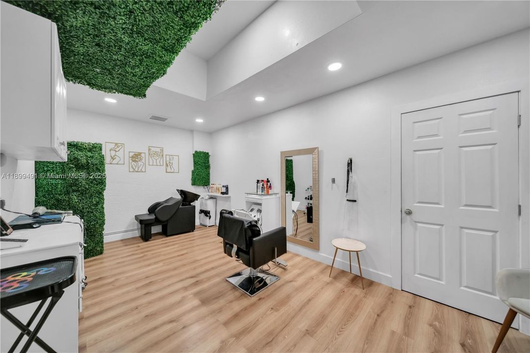 Recently Sold: $309,500 (3 beds, 2 baths, 1646 Square Feet)