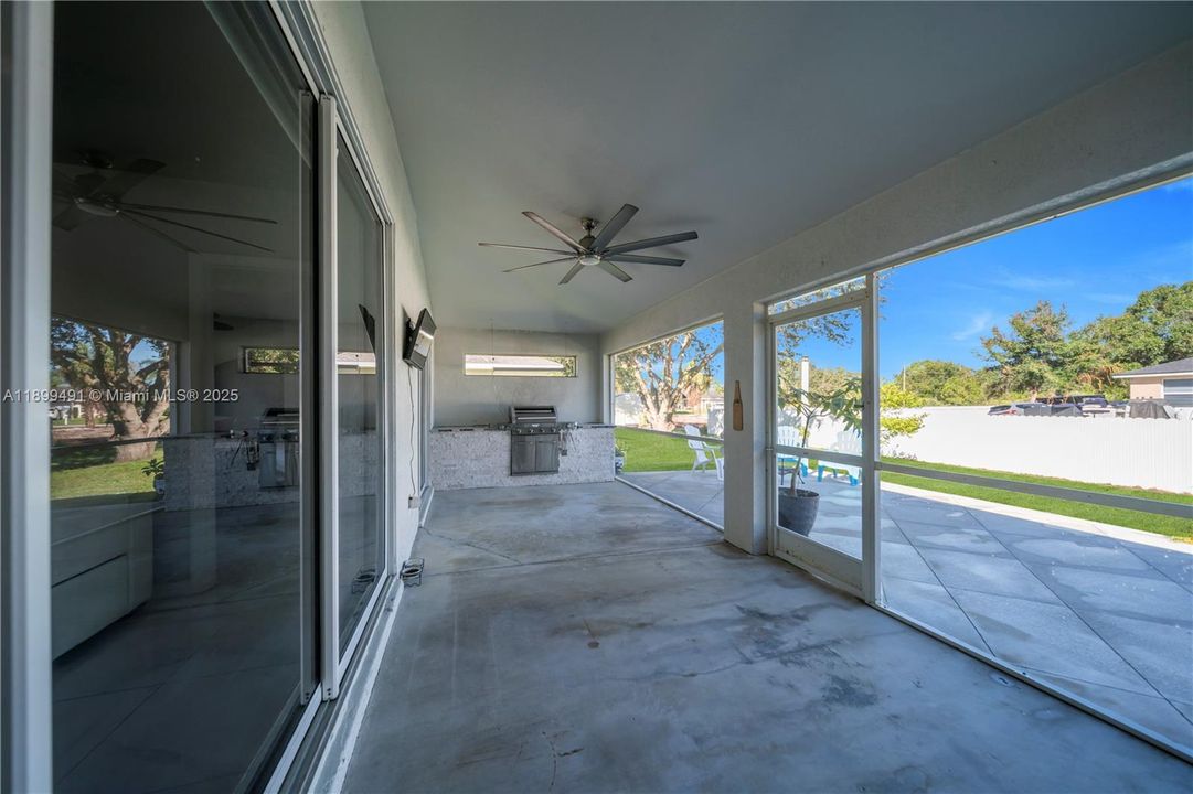 Recently Sold: $309,500 (3 beds, 2 baths, 1646 Square Feet)