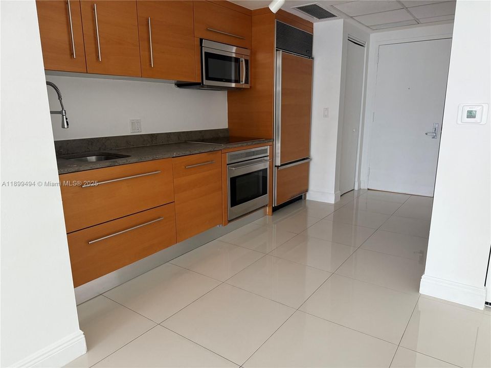 最近租的: $2,700 (0 贝兹, 1 浴室, 546 平方英尺)