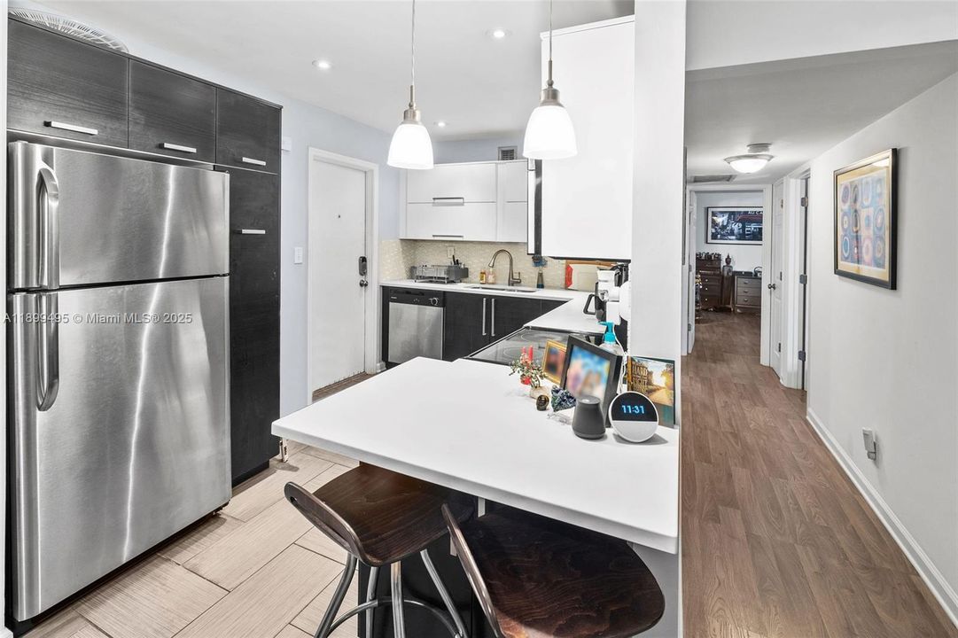 En Venta: $294,000 (2 camas, 2 baños, 1180 Pies cuadrados)