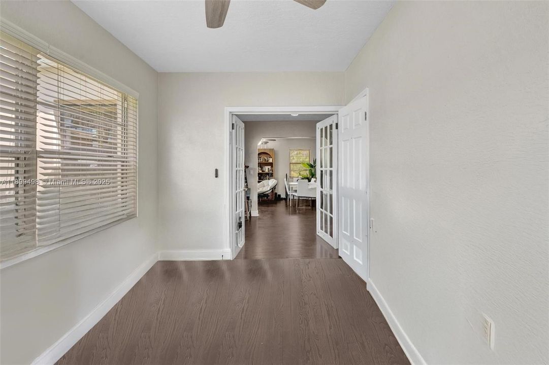 For Sale: $1,850,000 (7 beds, 4 baths, 3041 Square Feet)