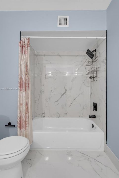 Active With Contract: $435,000 (3 beds, 2 baths, 1547 Square Feet)