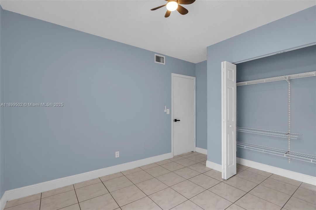 Active With Contract: $435,000 (3 beds, 2 baths, 1547 Square Feet)