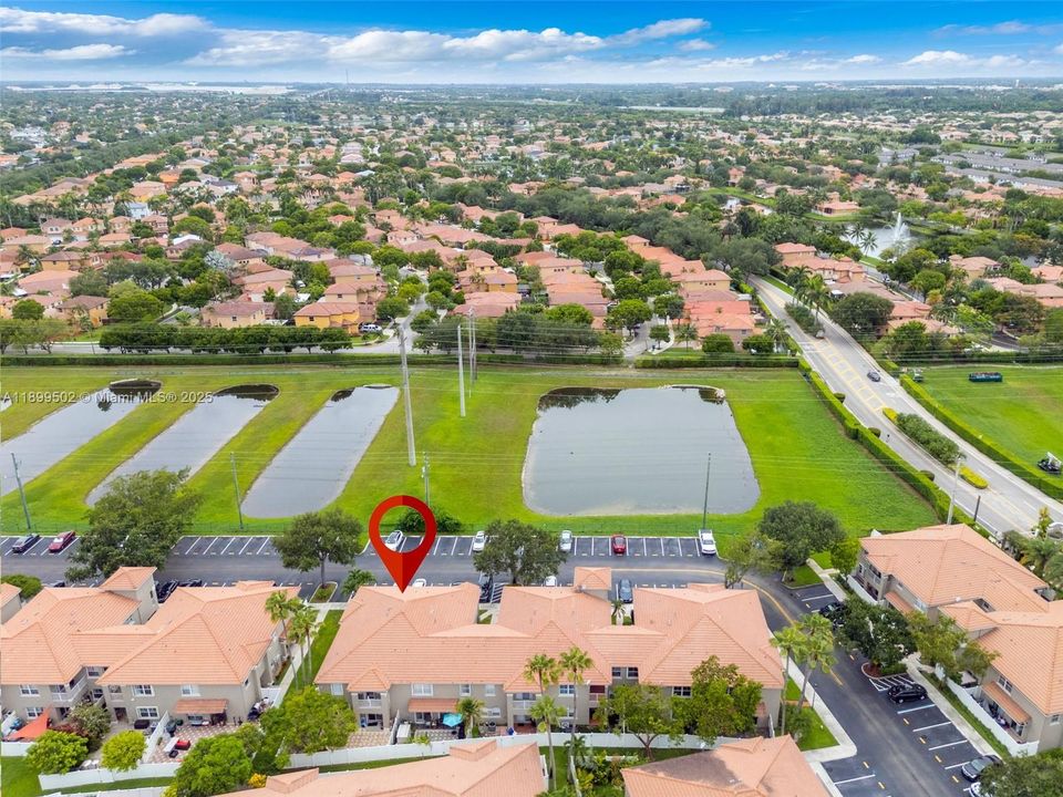 Active With Contract: $435,000 (3 beds, 2 baths, 1547 Square Feet)