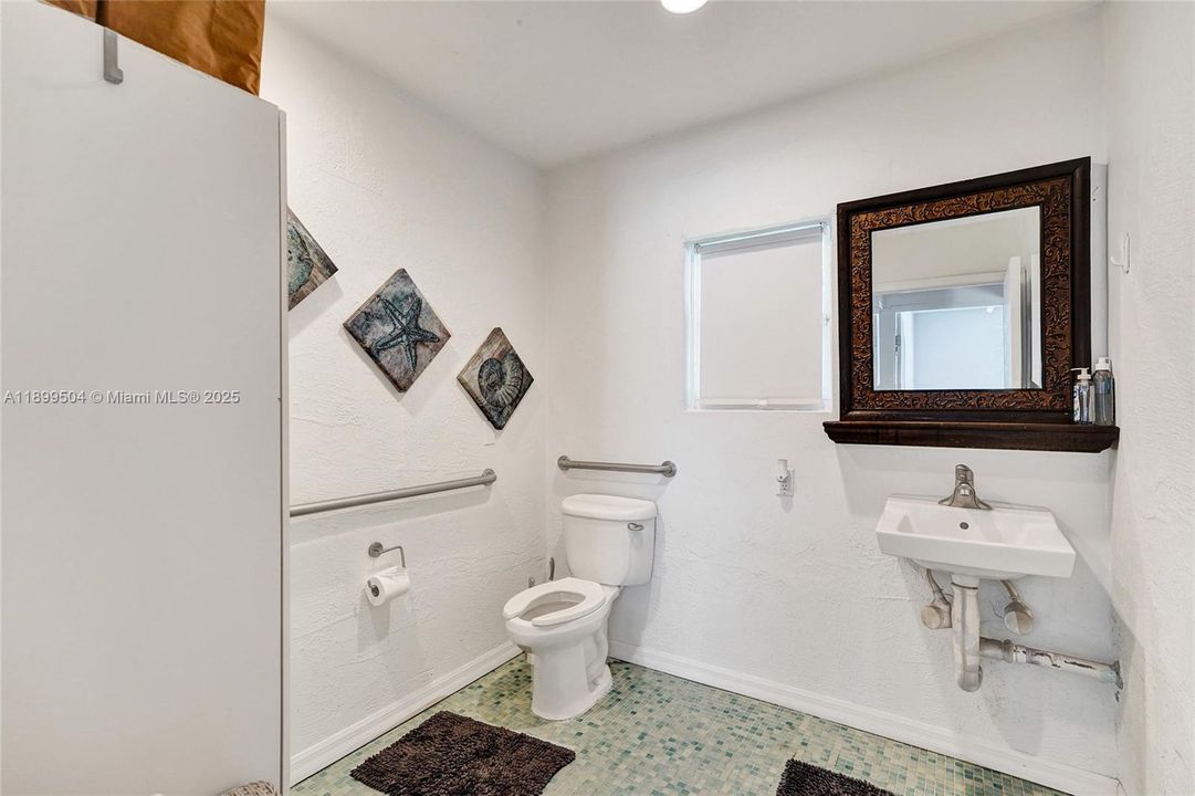 На продажу: $899,999 (0 спален, 0 ванн, 0 Квадратных фут)