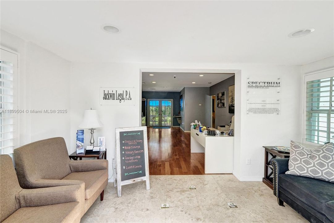 На продажу: $899,999 (0 спален, 0 ванн, 0 Квадратных фут)