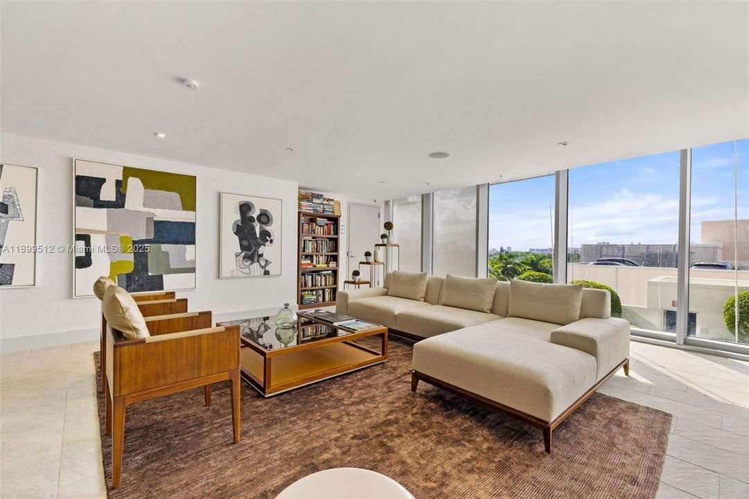 For Sale: $2,400,000 (3 beds, 3 baths, 2251 Square Feet)